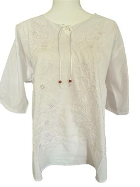 White Embroidered woman Shirt with Tie Neck